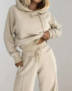 Women's 2-Piece Tracksuit Set – Cropped Hoodie, Casual & Stylish