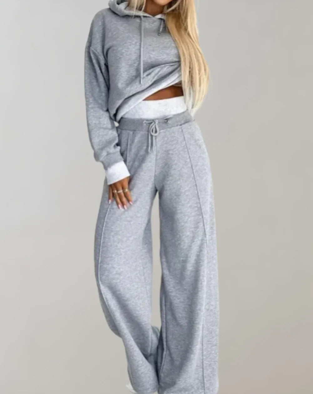 Women's 2-Piece Tracksuit Set – Cropped Hoodie, Casual & Stylish