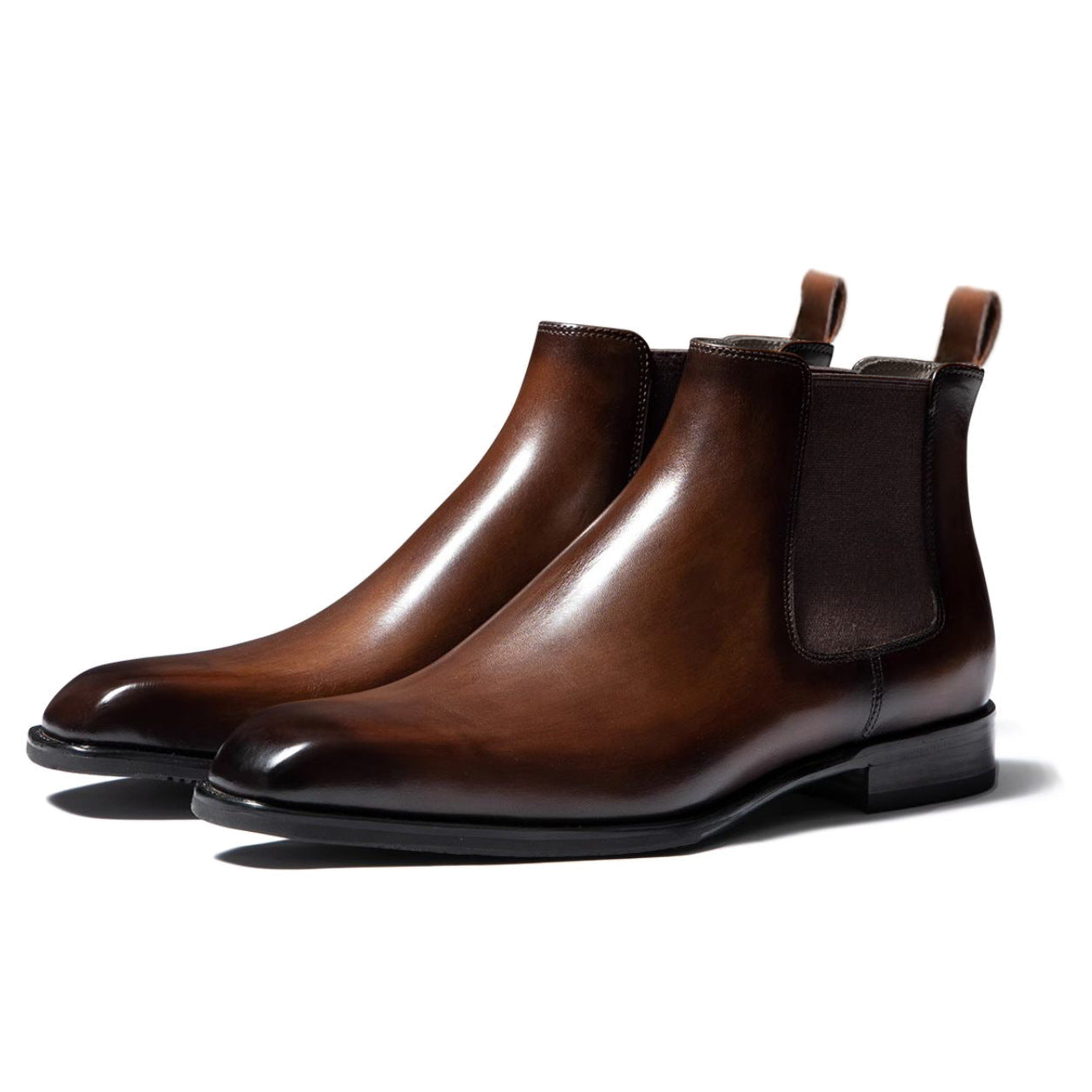Classic Chelsea Men's Boots with Fitted Shaft